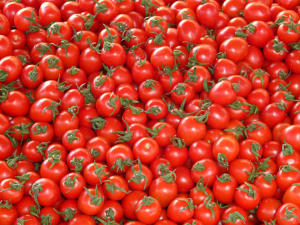 Juicy red tomatoes in a shopping centre